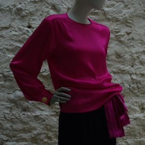 blouse yves saint laurent et jupe christian dior 1